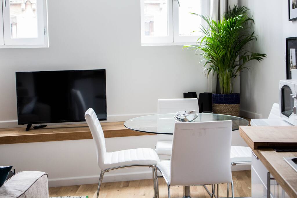 Coin repas du studio Freed'home