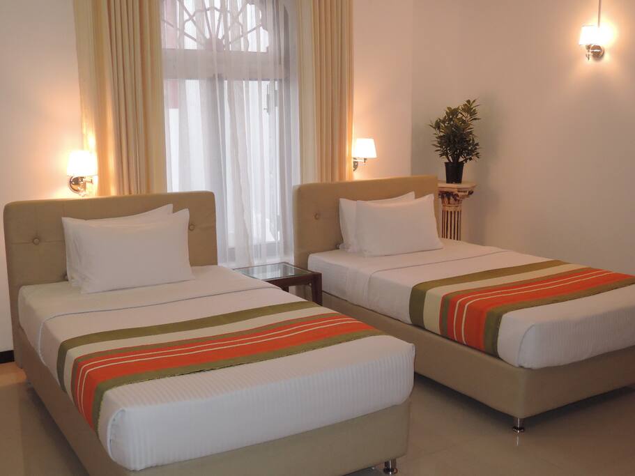4ft x 6.5 ft Single beds