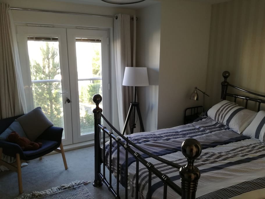 Master bedroom with ensuite shower room.