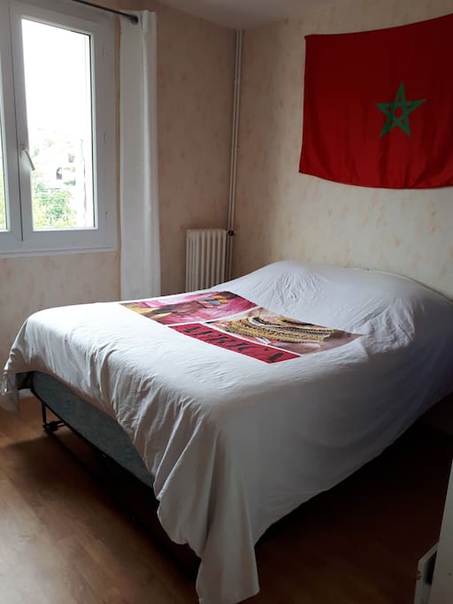 Chambre avec 1 lit 2 places