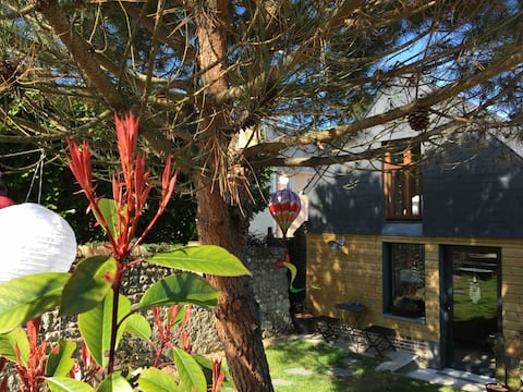 House in Honfleur with garden and private parking