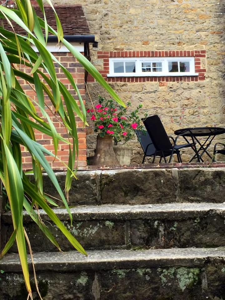 10 Best Airbnb Vacation Rentals In Midhurst, UK Updated 2024 Trip101