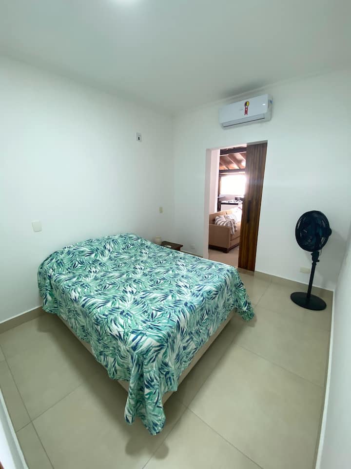 Suite no térreo.