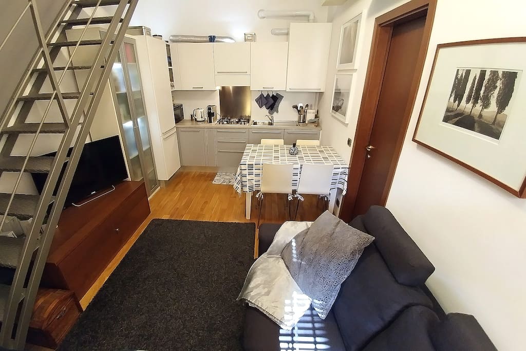 Living + Kitchen | Soggiorno + Cucina