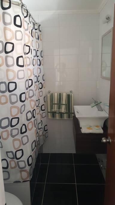 Todas las habitaciones vienen con baño privado y tina.
All rooms have private bathroom