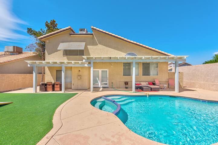 Incredible Home up to 12 guests, with pool