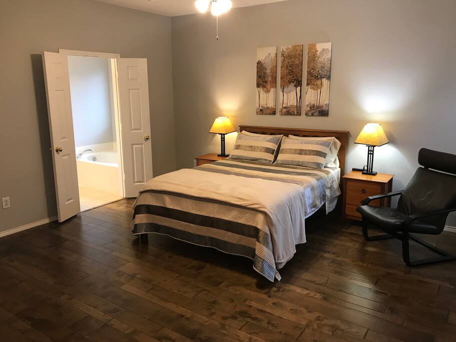 Master bedroom with queen bed