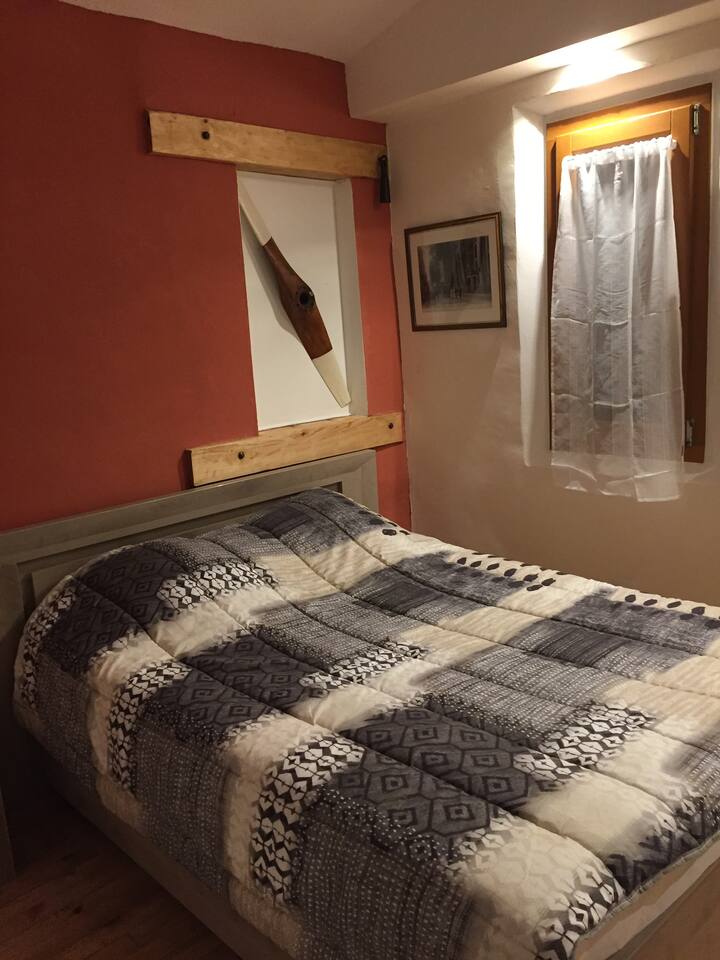 საძინებელი 2