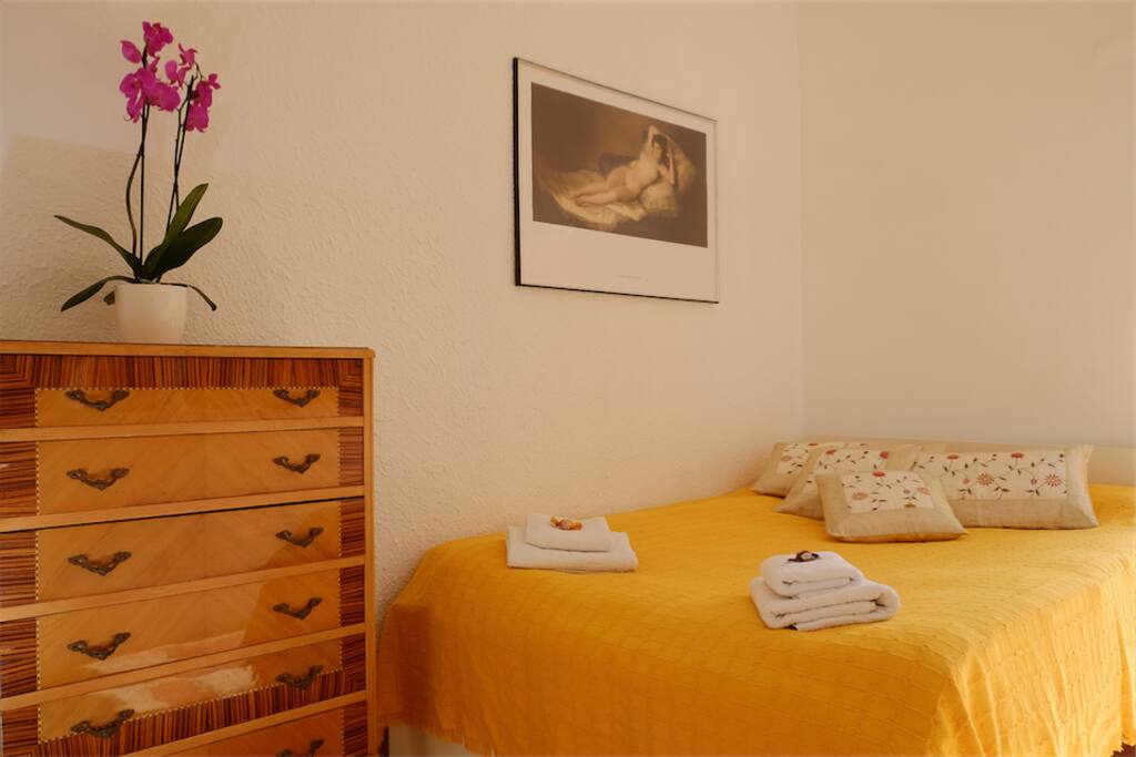 Open Sky Villa, Healthy Holiday Lets