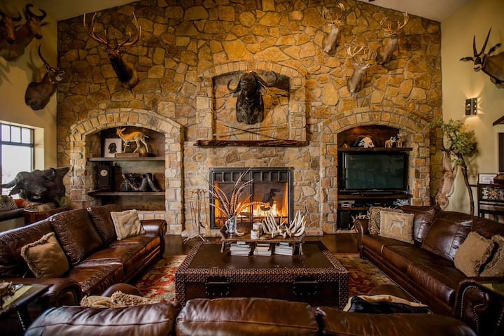 Serene Texas Ranch-wildlife, Views 4 ever!