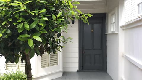 Historic house and peaceful retreat in Parnell