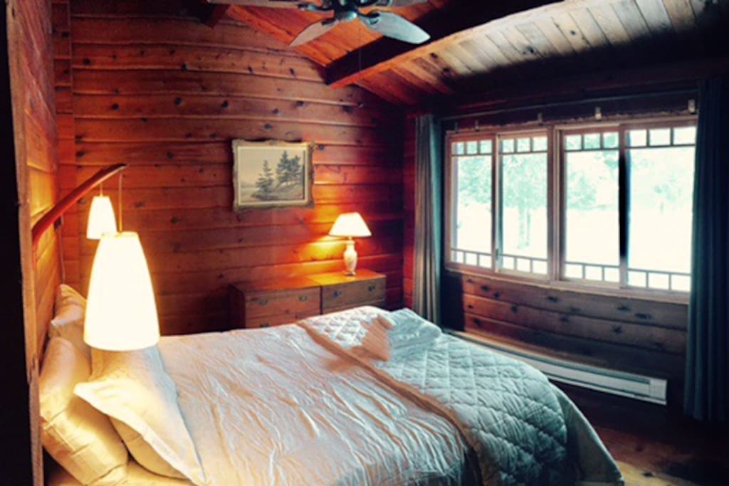 Pannabode Bedroom