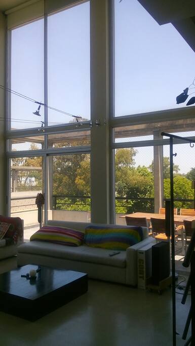 Living sorrounded by 1000sqf balcony
