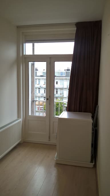Extra Room with Washing Machine