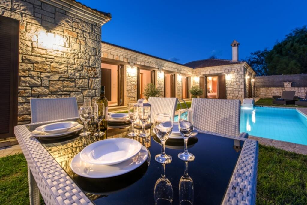Kyveli Luxurious Private Villa