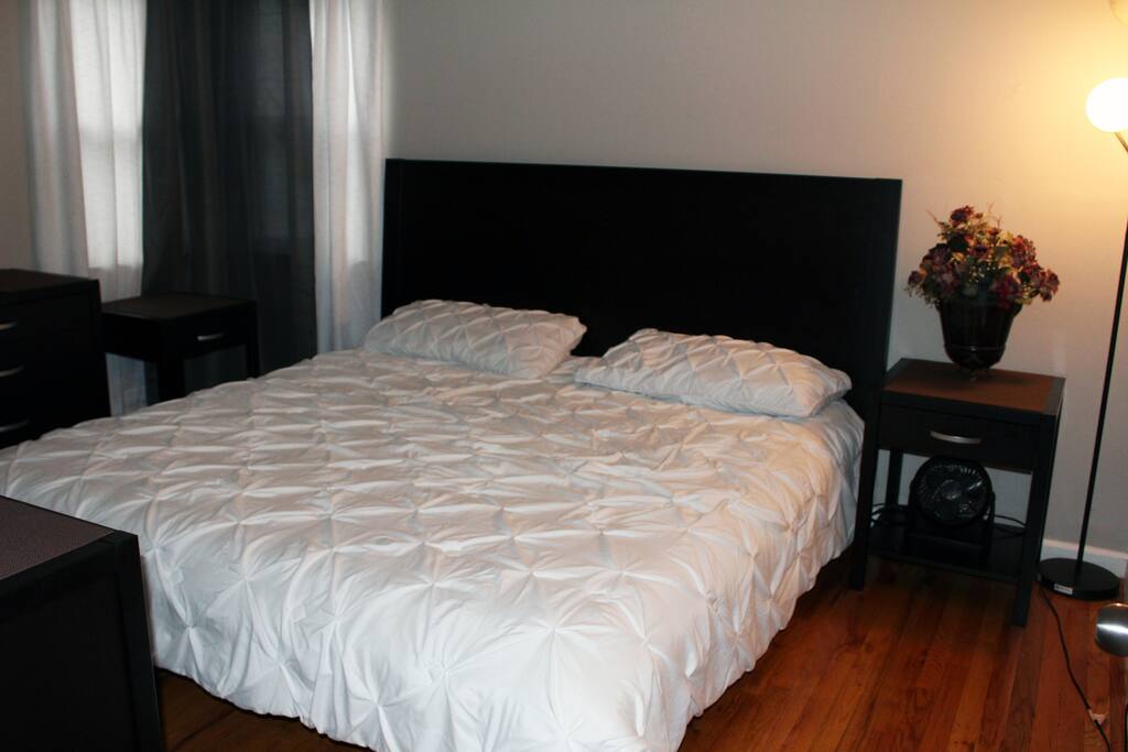 Bedroom with King Size Bed
