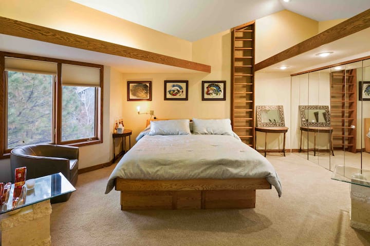 Main Floor large  bedroom #2 