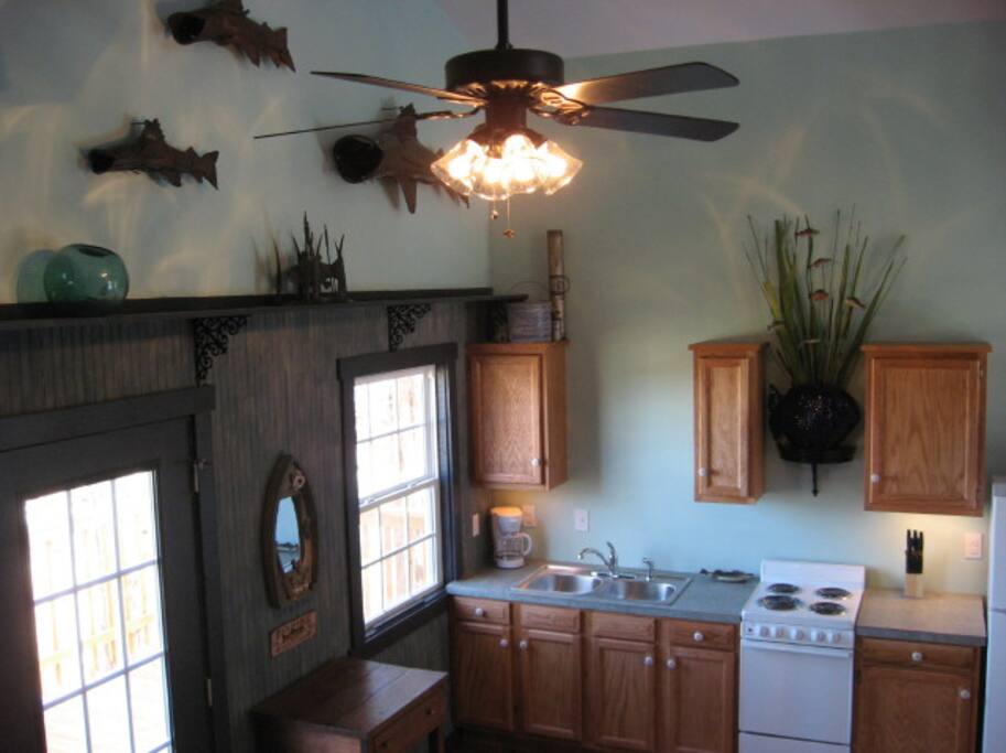 Full Kitchen