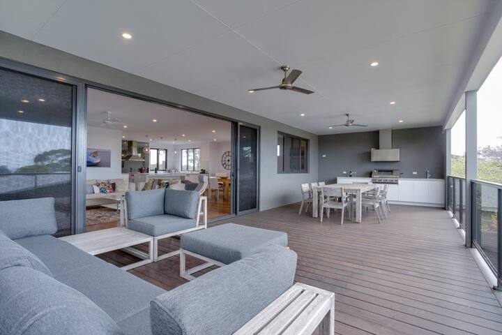 Whitecliffs of Rye – Luxe Bayside Haven gallery image 5