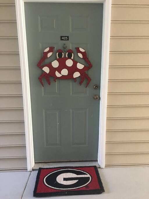Welcoming entrance... Go Dawgs!
