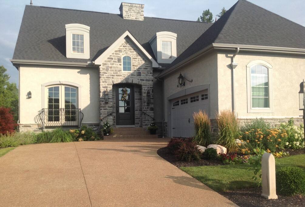 Welcome to the Villas!