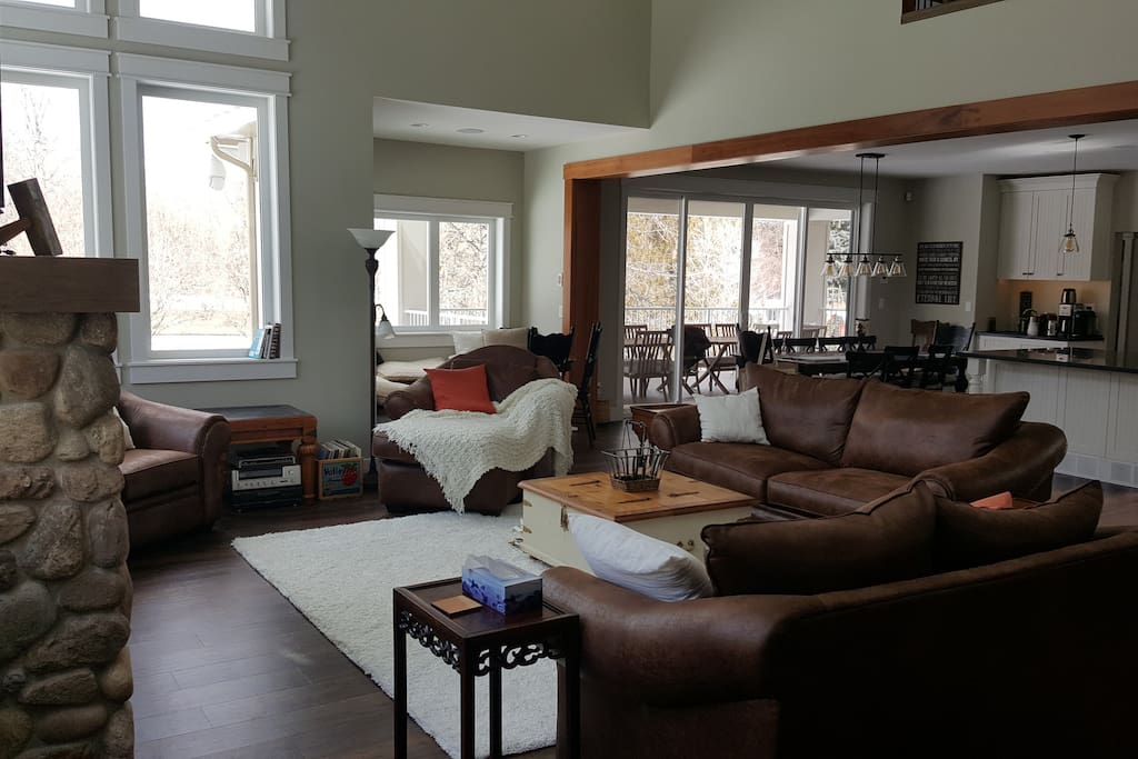 Living Room with Fireplace