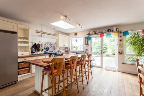 Muchloved artisan familyhome Dalkey