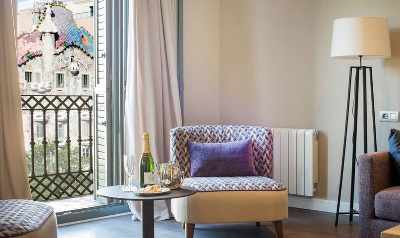 Luxury Paseo de Gracia Casa Batllo BarcelonaCenter gallery image 2