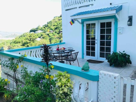Chique Retreat | Sea-View Spacious Apartment