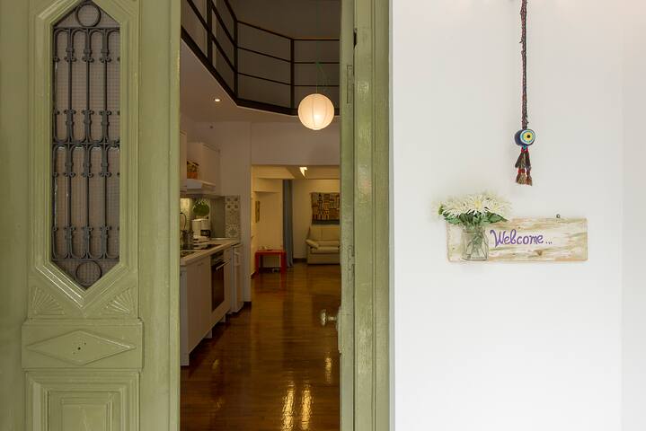 Central Apartment in Athens – Plaka gallery image 4