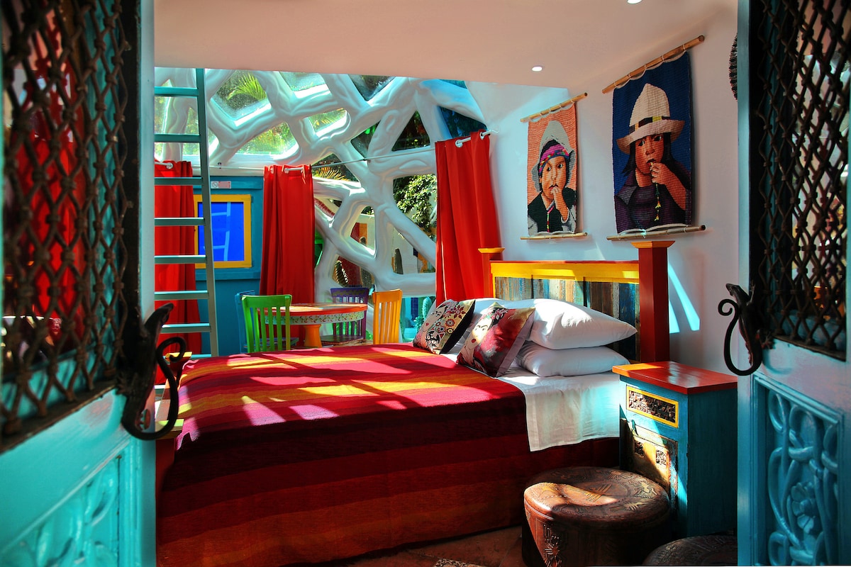 Euphoria Art Land - The Color House - Dome houses for Rent in Kato
