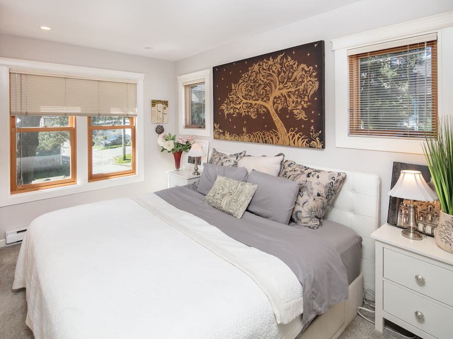 Master Bedroom - King Size Bed