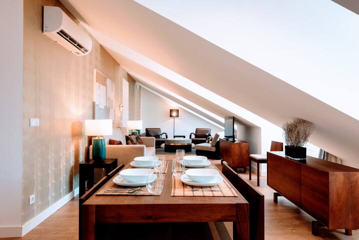 Augusta Residence top floor penthouse gallery image 4