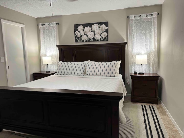 Hoofdslaapkamer, kingsize bed