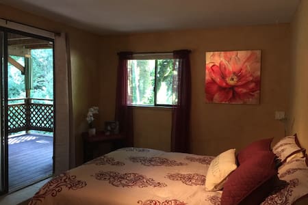 Canyon Retreat Close to Downtown