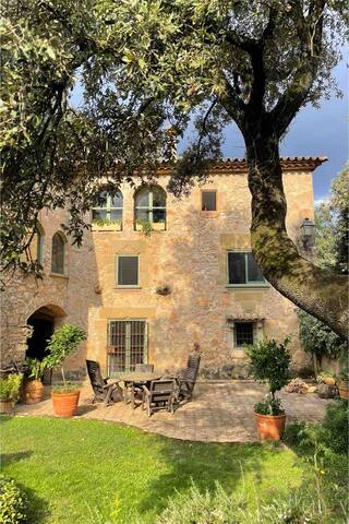 Magical 17th century Rural Retreat, pool, BBQ gallery image 3