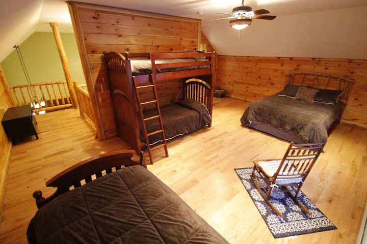 Cloud-Second floor Loft with Full bed, Twin bed and Twin bunk-bed with private full bathroom.
