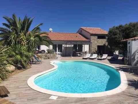 Villa near Ile-Rousse  corse 11persons swimming pool