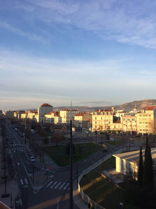 Vue sur les boulevards depuis le balcon