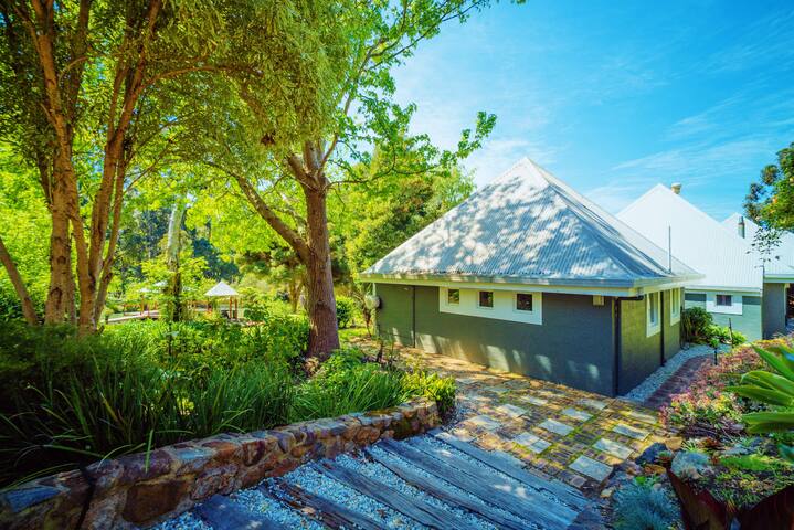 Elysian Estate STRA 6282 CXBP QDH8 gallery image 5