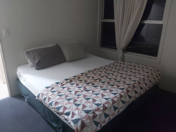 City Beach Shack - Surfers Paradise
