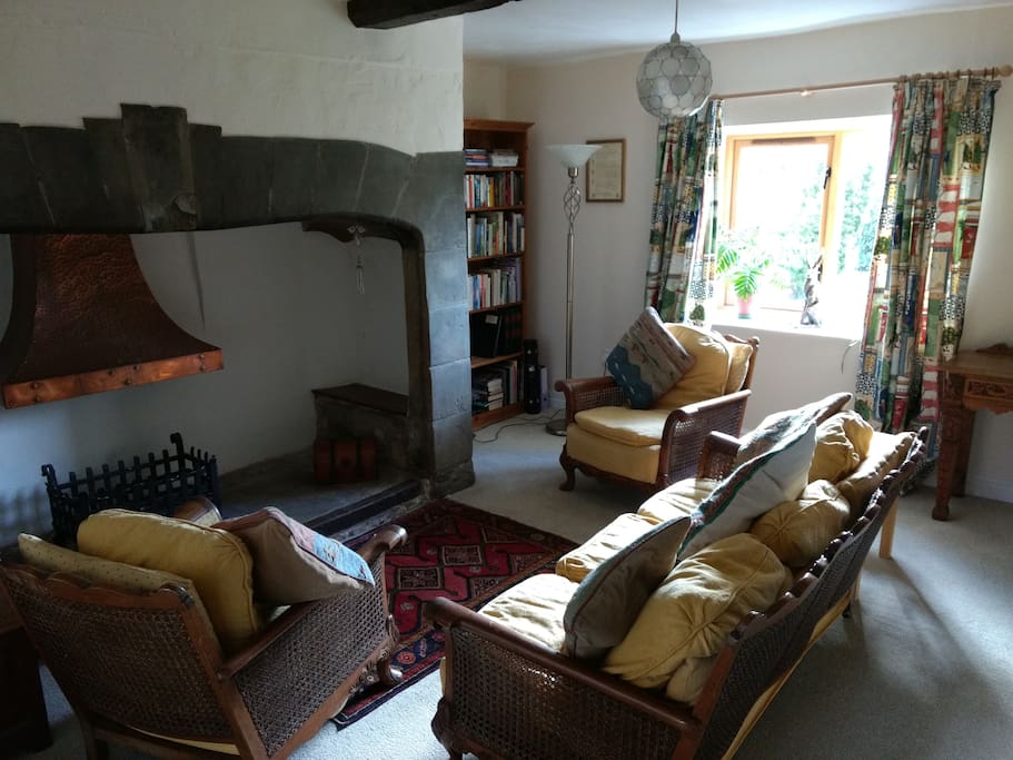 Guest sitting room