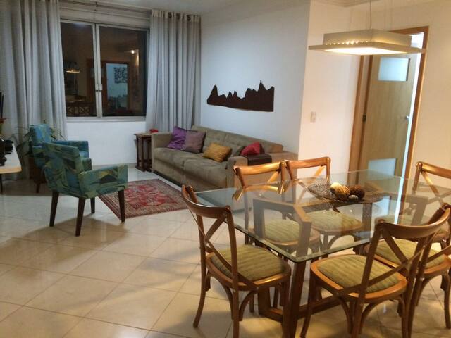 Lagoa Com Estilo (Leblon X Jd. Botanico) gallery image 2