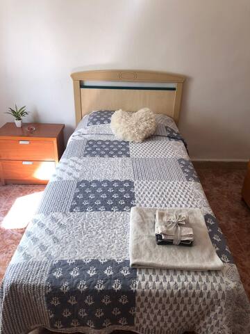 Hab. individual en el Centro cerca de la Estación