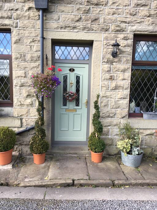 Front of cottage property