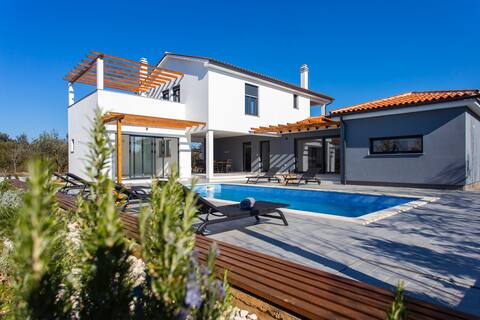 Villa Pear relaxing vacation