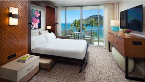 Top Airbnb: OCEAN FRONT Parlor @ Marriott Vacation Club in Lihue
