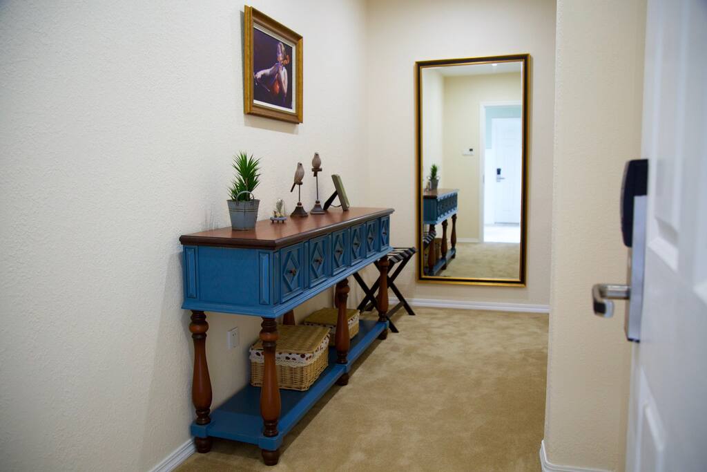 Room Entrance 独立空间