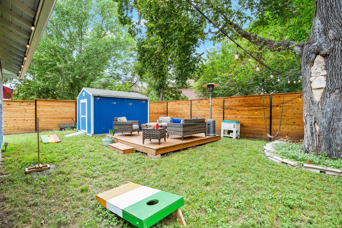 East Austin Hideaway | 2BR/2BA + Yard
