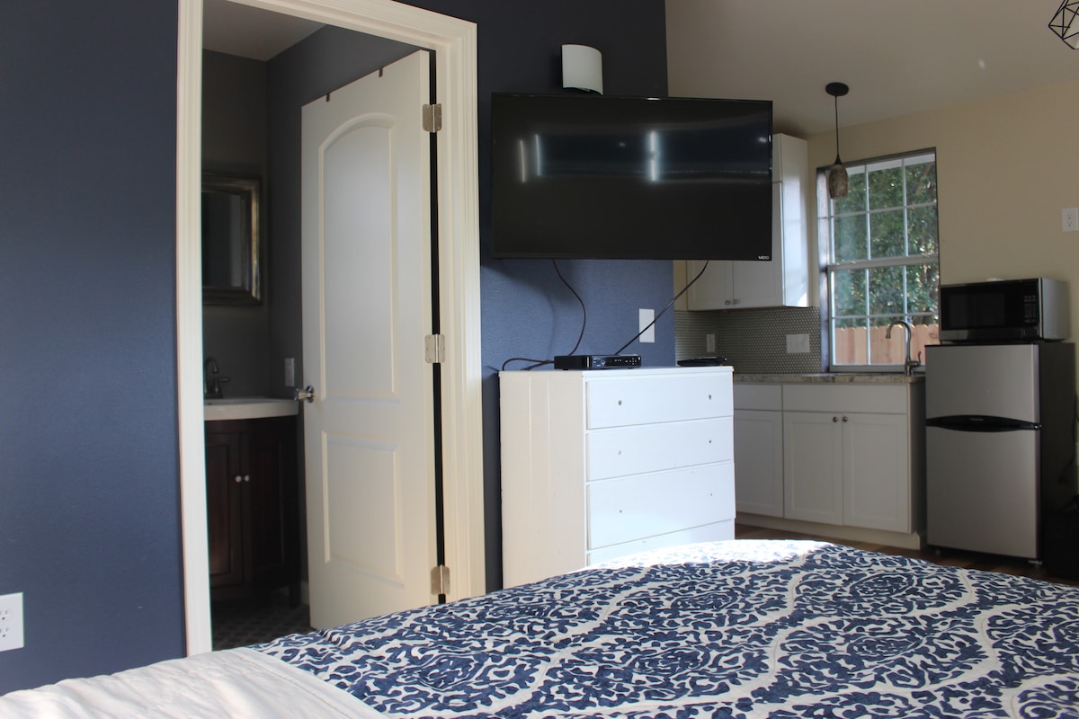 Cloud Cottage: Private Guesthouse